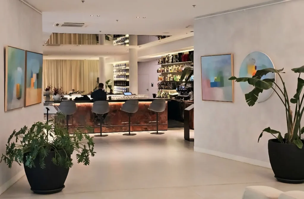 moderna umjetnička izložba Split hotel Ambasador
